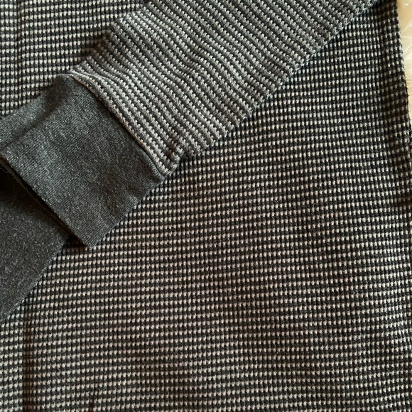 Striped hoodie - Picture 4 of 5